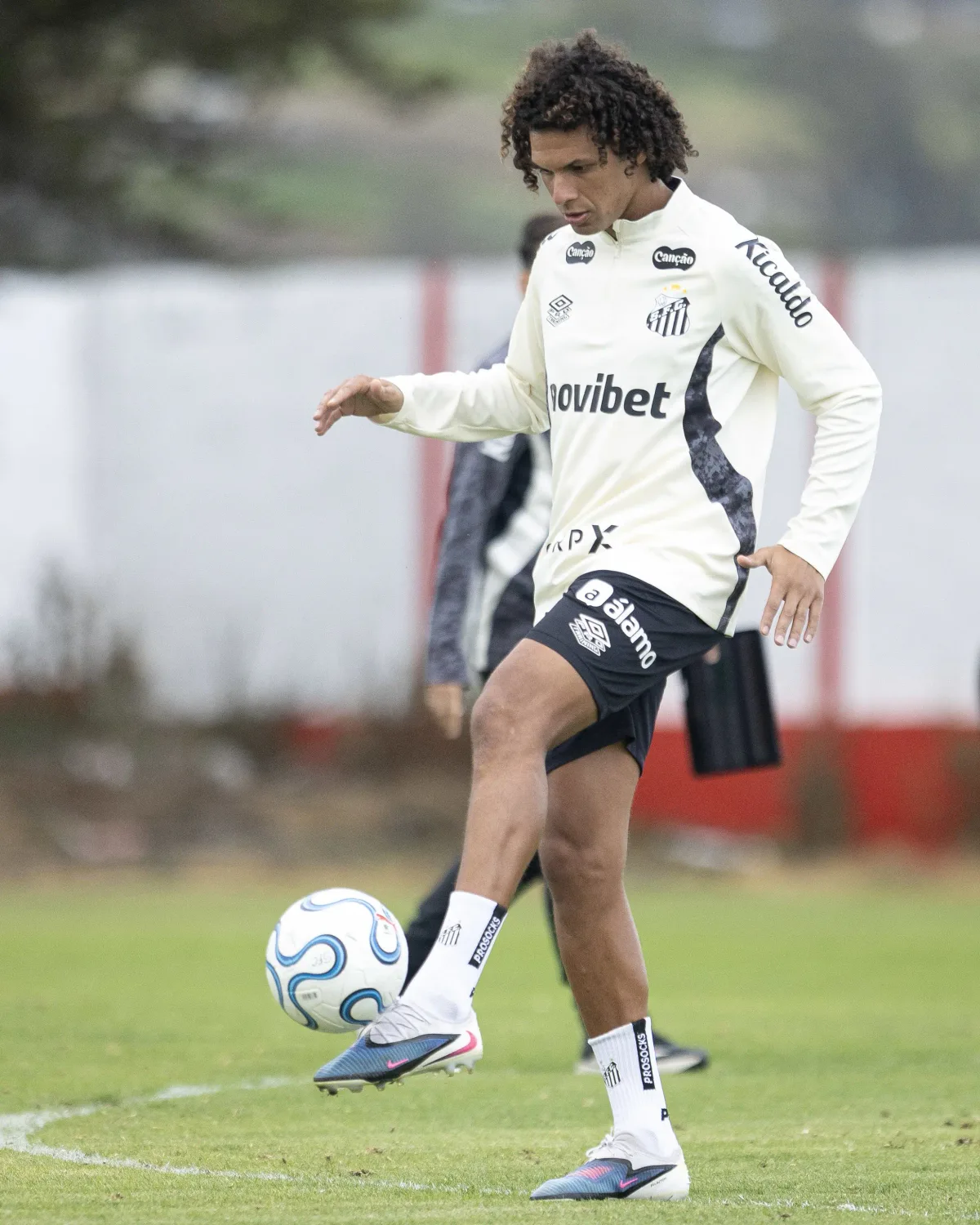 Willian Arão alerta sobre altitude e vê Santos preparado para ‘pressão’ no Equador