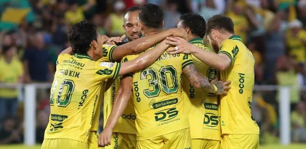 'Lei do ex' supera estreias de Tite e Ziyech e Mirassol vence o Botafogo
