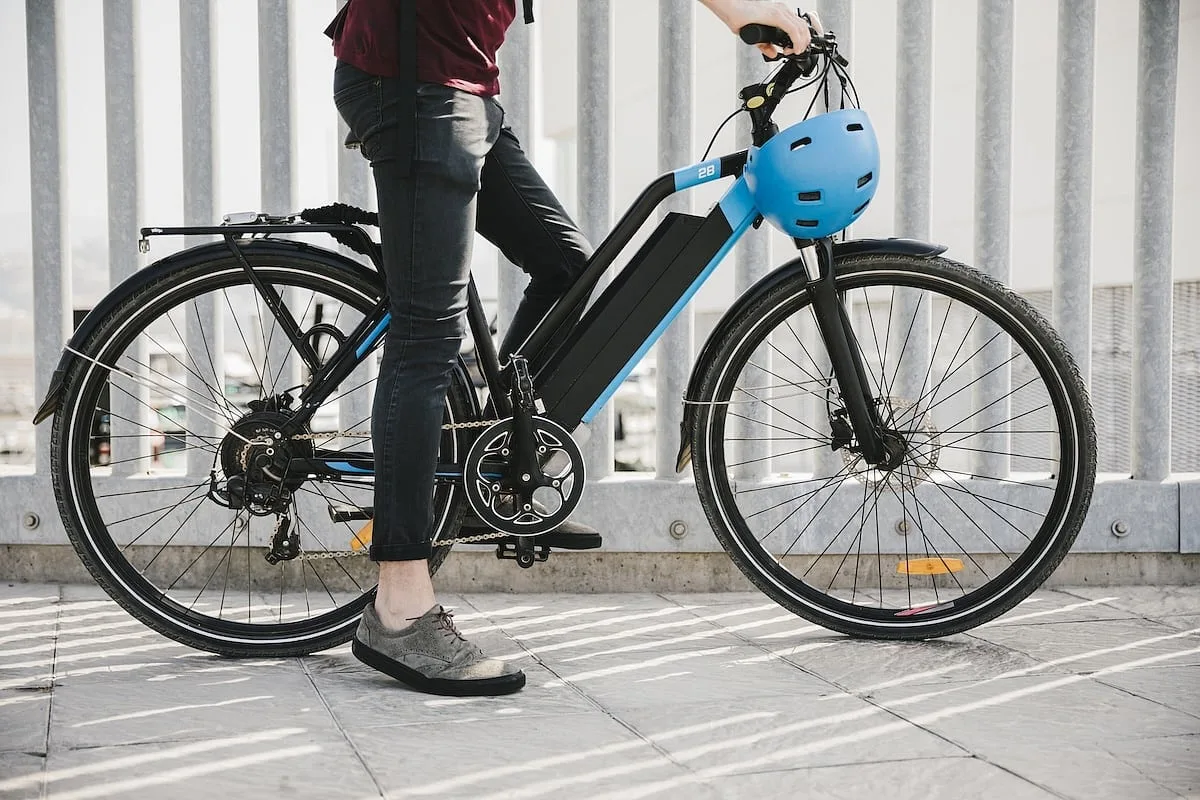 Los padres dicen no saber mucho sobre bicicletas eléctricas, según una encuesta