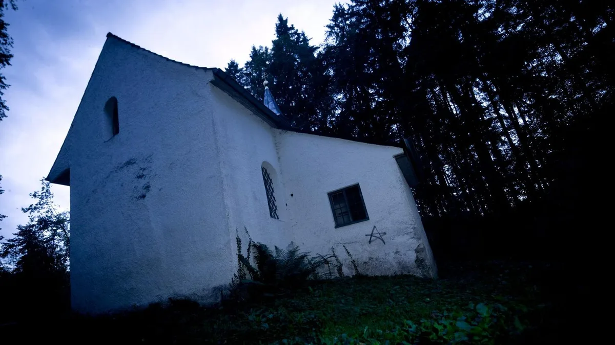Halloween: Spukhäuser, Moorleichen, Gespensterwald: zehn gruselige Orte in Deutschland