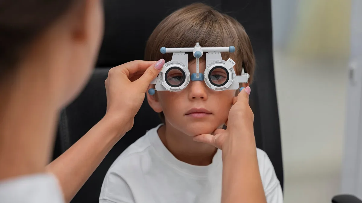 Identifican una estrategia que podría ser clave para prevenir la miopía en niños