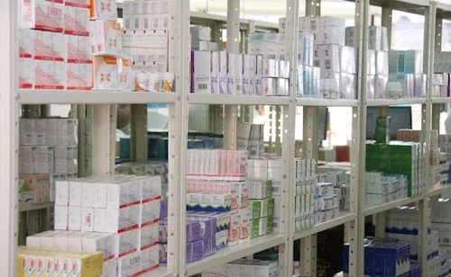 Gobierno debe 110 mil mdp a las farmacéuticas; empresarios piden cancha pareja