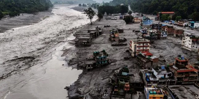 Au Népal, la vallée meurtrie par le « tsunami des montagnes » cherche le chemin du retour à la vie