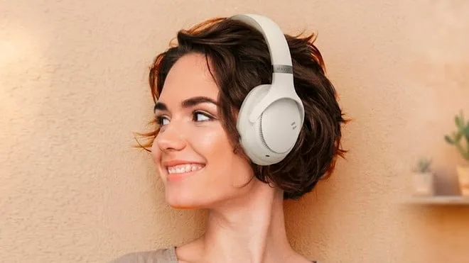 Bateria de sobra, Bluetooth e cartão de memória: fone Havit em promoção no Mercado Livre