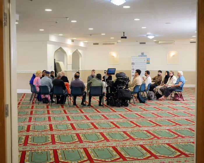 ‘The fears begin to fall away’: why Britain’s mosques are opening their doors