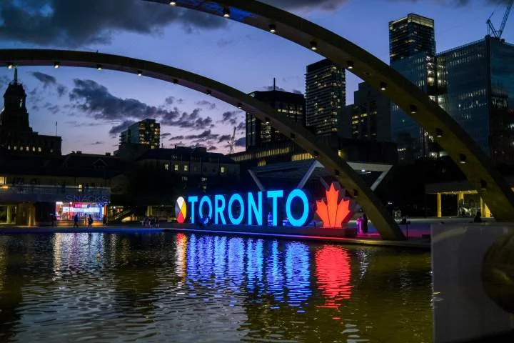 Toronto mayoral race tightens, Chow’s lead cut to single digits