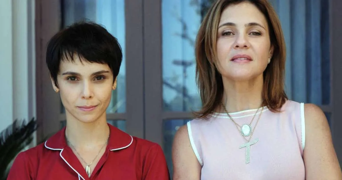 Atriz de 'Avenida Brasil' vai parar no hospital: 'Muito mal'