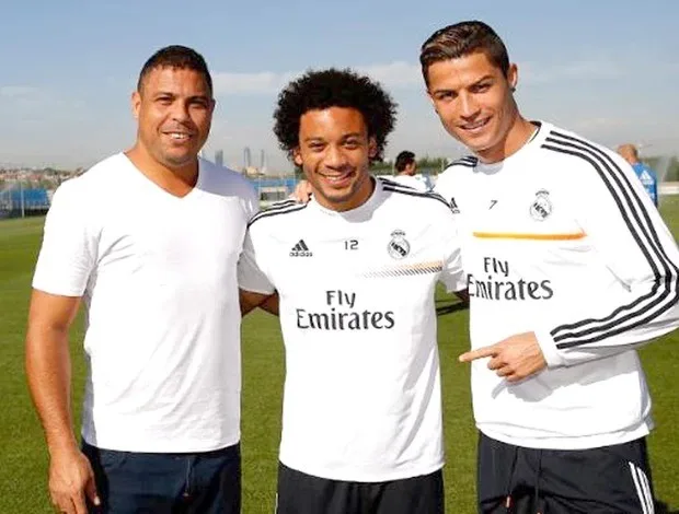 Ex-Real Madrid dos tempos dos Galácticos compara CR7 com Ronaldo: "Metade da metade"