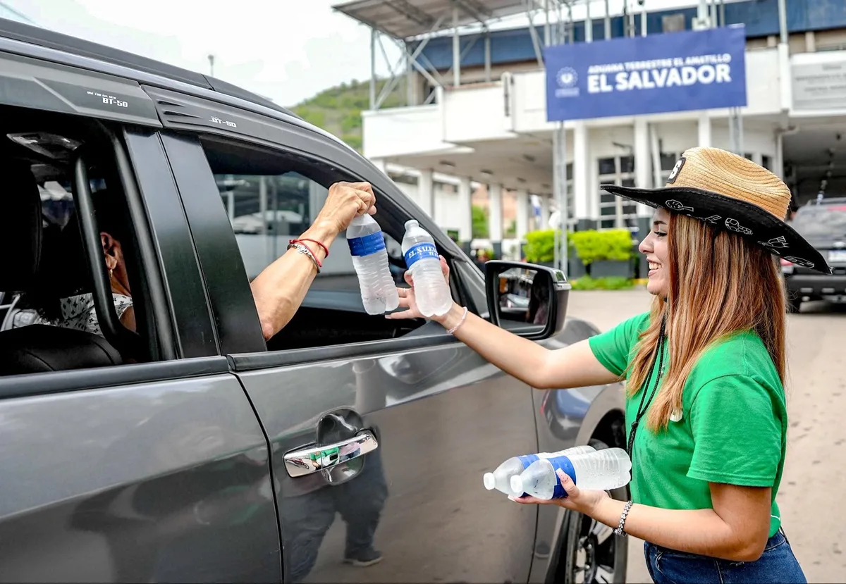 Más de 43 mil turistas hondureños visitan El Salvador durante la Semana Morazánica