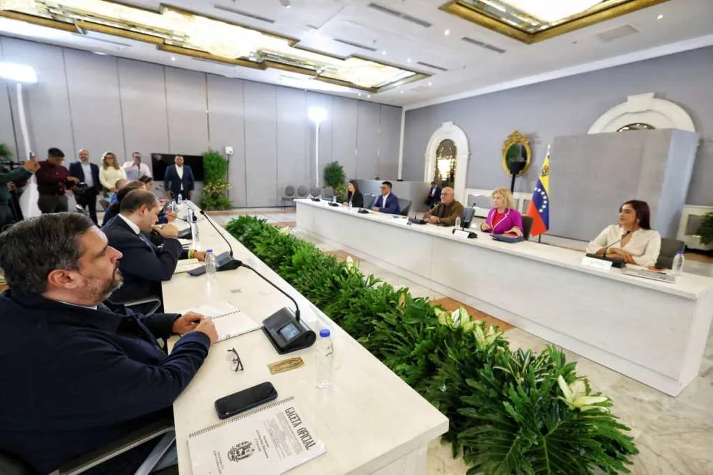 Tercera fase del diálogo se concentrará en negociar garantías civiles y políticas para las elecciones
