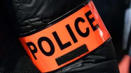 Faux policiers, faux agents d'EDF... Le phénomène du vol par ruse "ne faiblit pas", selon la préfecture de police de Paris