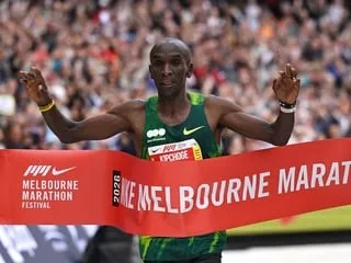 Marathon de Melbourne : Eliud Kipchoge retrouve le goût à la victoire, trois ans après son dernier succès