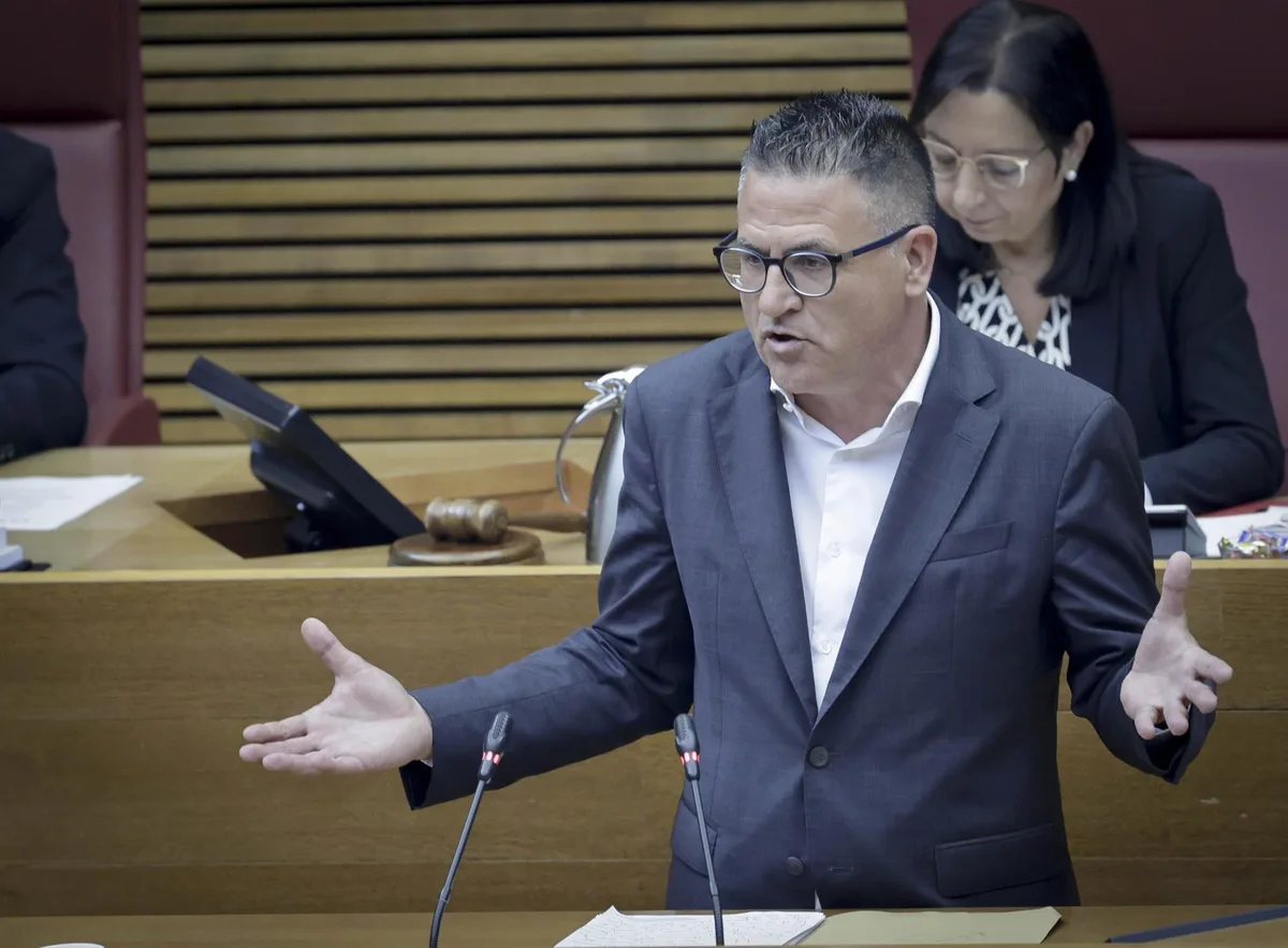 El PP reprocha a Puente que presente "como solución" para las Cercanías de València "trenes viejos" de más de 20 años