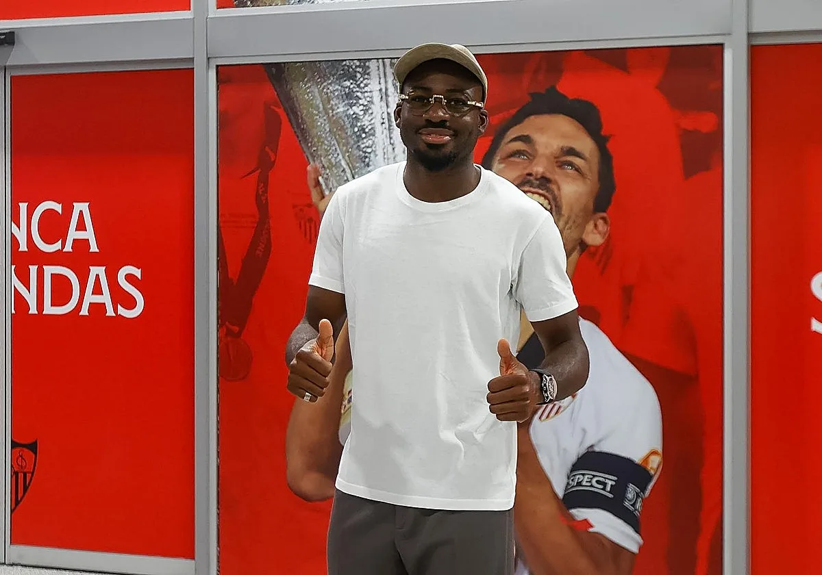 Youssouf Fofana aterriza en Sevilla para cerrar la planificación