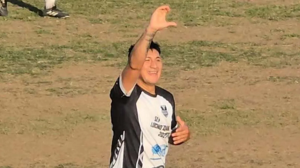 Quién era el futbolista que murió en un choque con su moto en Tucumán