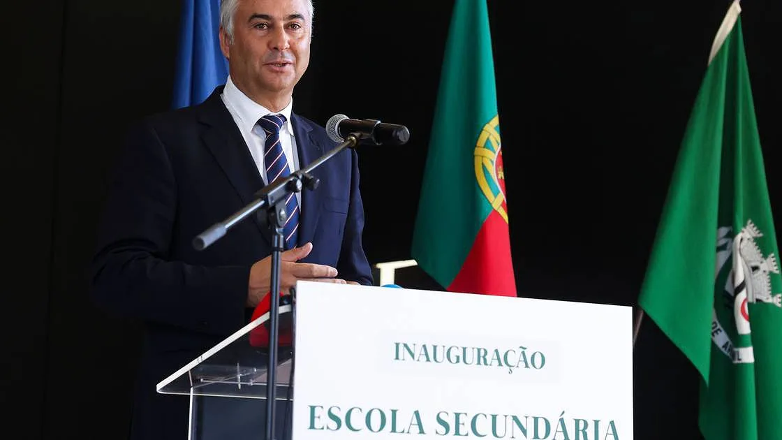 Governo vai aumentar turmas para responder à falta de vagas nas escolas públicas de Lisboa