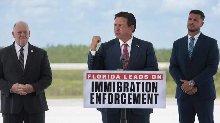 Informe de Alligator Alcatraz enciende alarmas sobre otro centro de inmigración de Florida