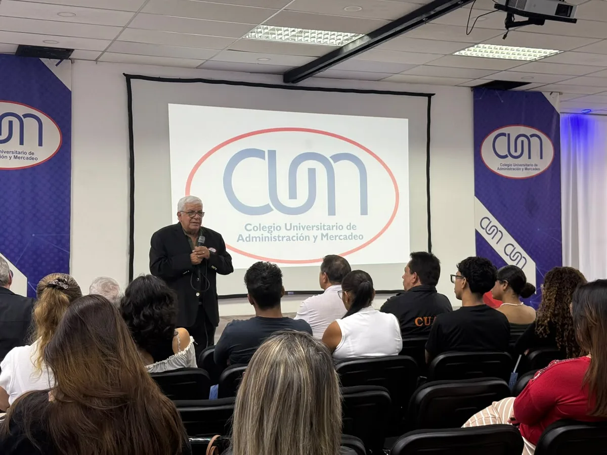 CUAM reúne a estudiantes y empresas para abordar los retos de la gestión de negocios