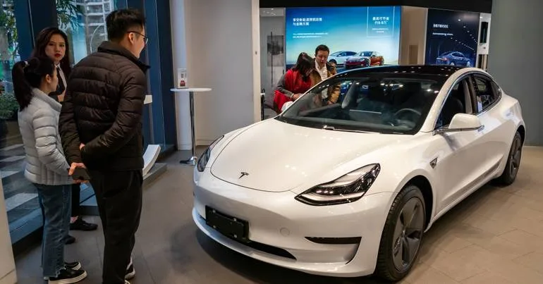 Tesla e rivais recolhem mais de quatro milhões de veículos