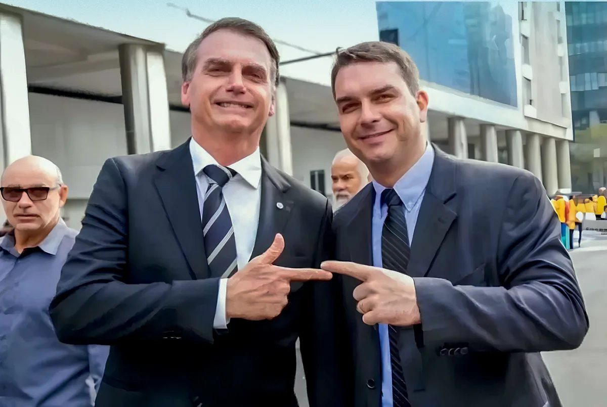 Flávio pretende visitar Bolsonaro nesta terça-feira e diz estar ansioso por reencontro