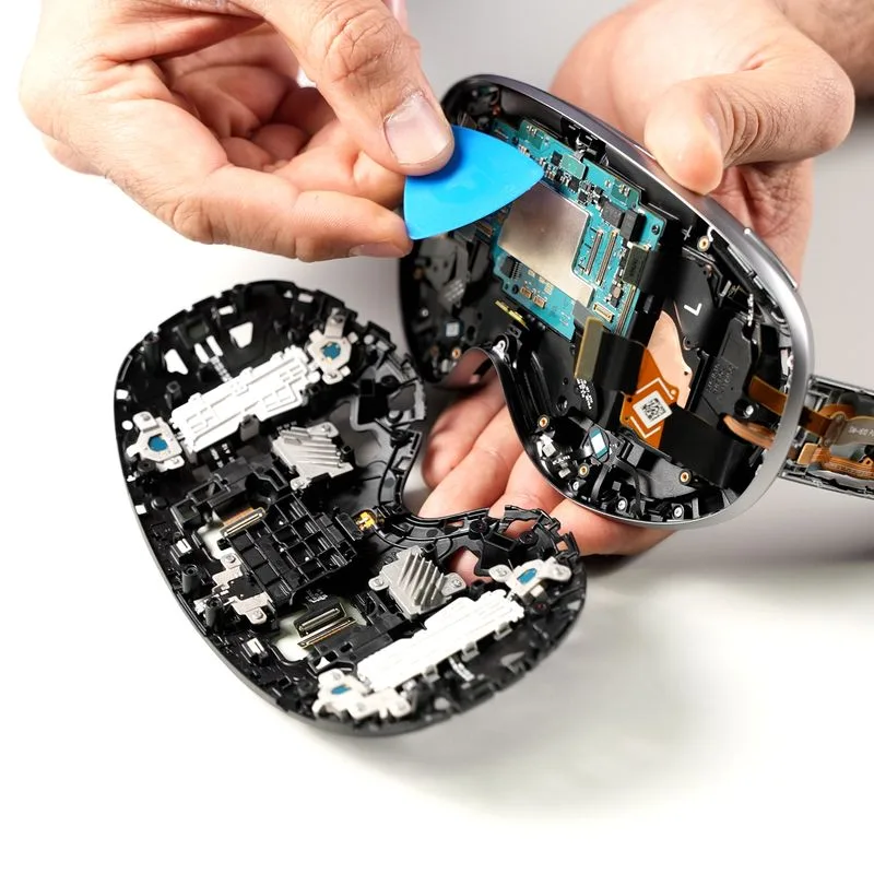 Actualité : Dans les coulisses d'iFixit : plongée dans le labo californien qui fait trembler les géants de la tech