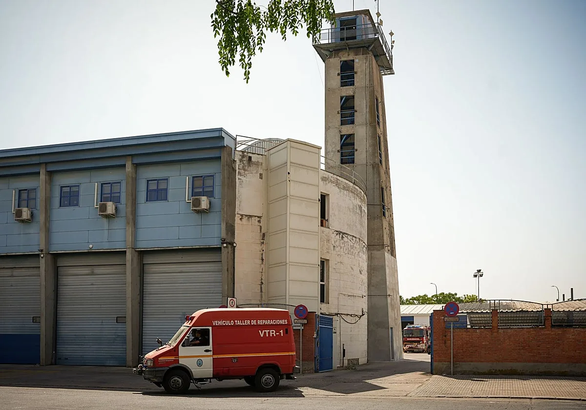 El alcalde de Sevilla asegura que las obras en el parque de bomberos del Polígono Sur terminarán antes de 2027