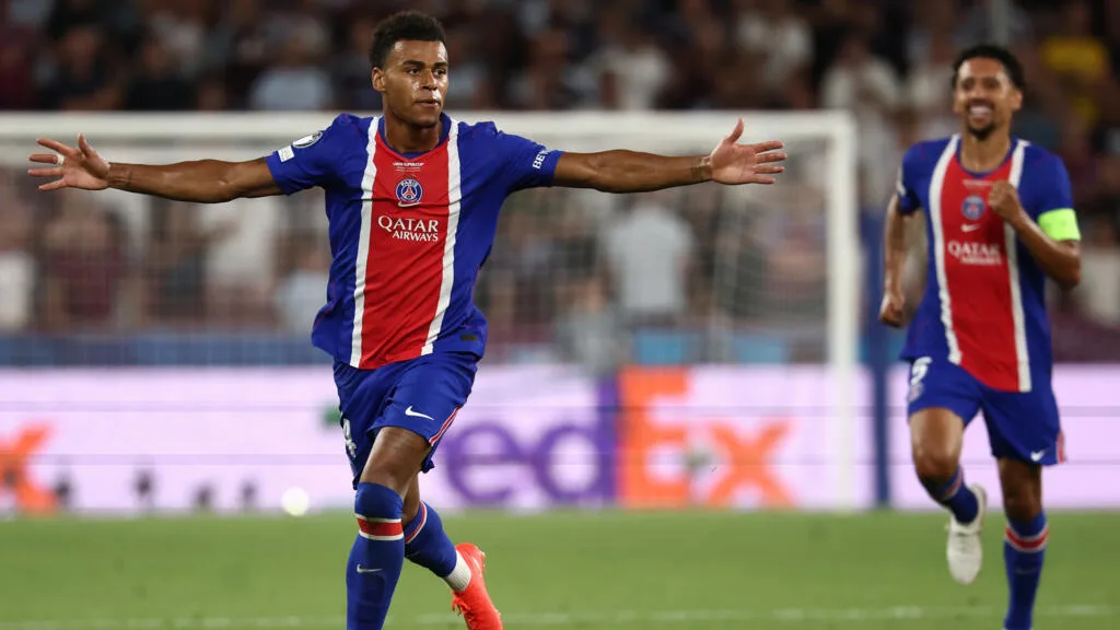 Sem rival à altura, PSG inicia caminhada no campeonato francês perseguindo seu 15° título