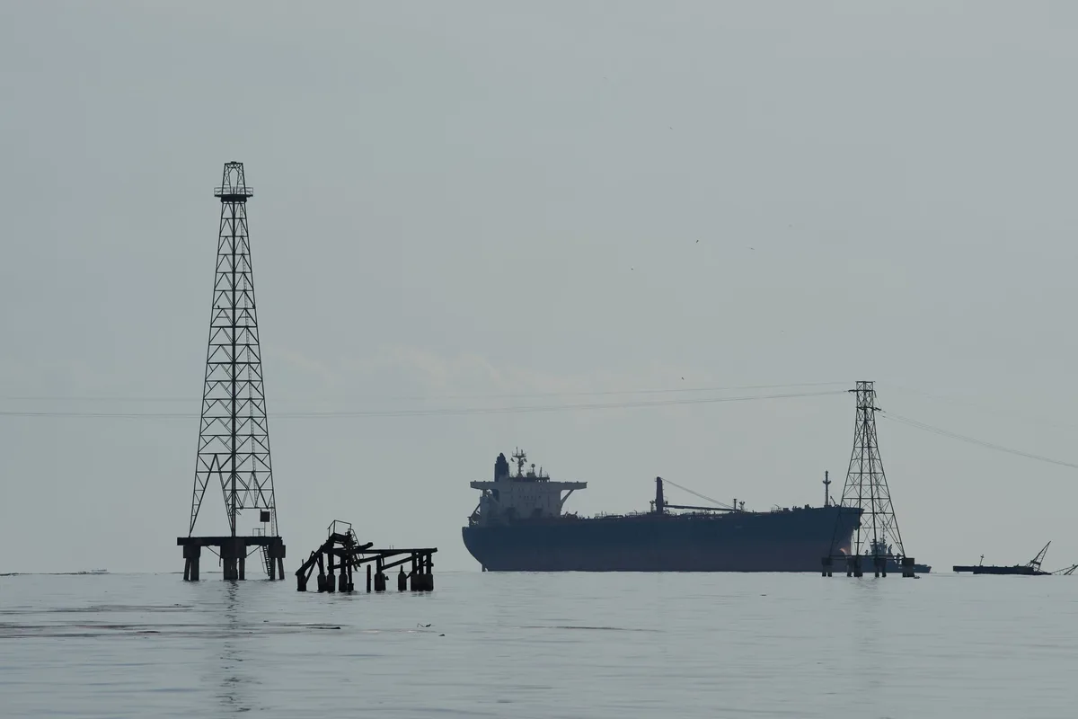 U.S. company to take over some Venezuela oilfields previously run by Chinese, Russian firms, officials say