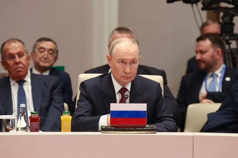 Путин: ШОС за 25 лет прошла по-настоящему большой путь