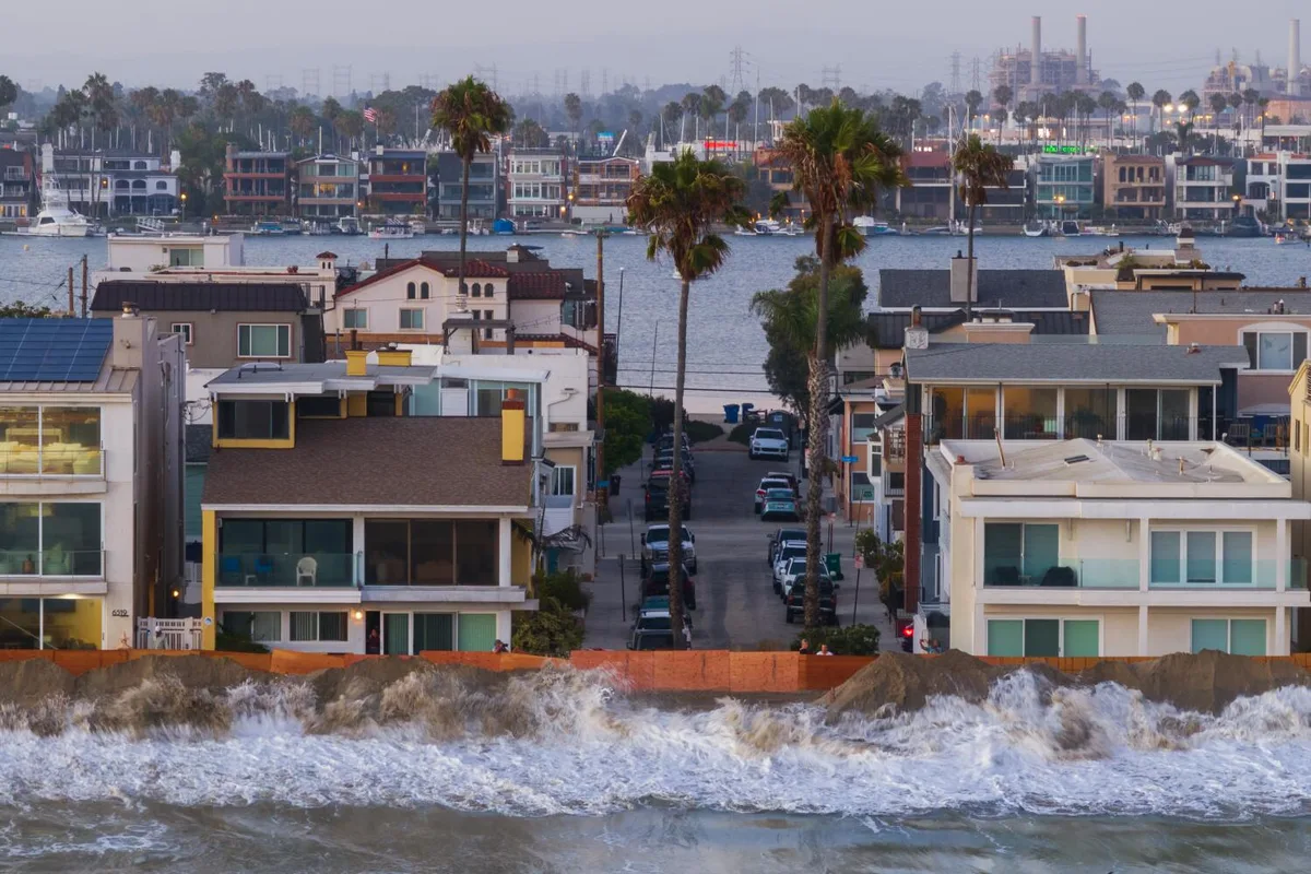A 'super' El Niño is now super likely, leaving California bracing for impact