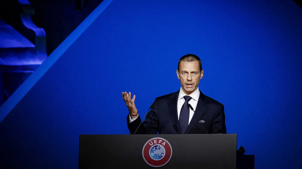 Líder da UEFA não concorre à presidência da FIFA mas pede demissão de Infantino