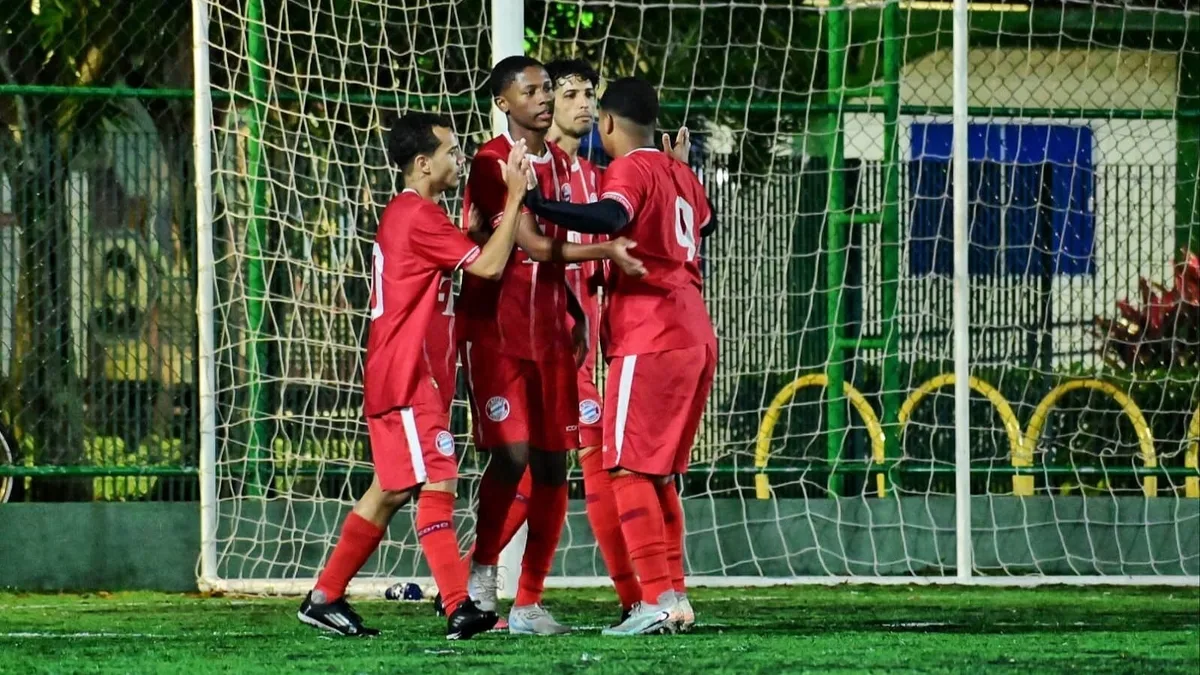 Balneário goleia e avança de fase na Copa Vitória das Comunidades