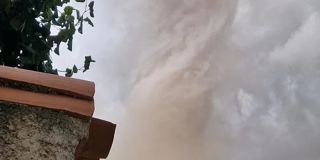 Dans l’Aude, 41 blessés après une tornade ; la commune de Pomas partiellement détruite