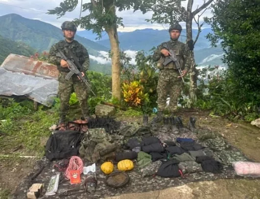 Golpe a las finanzas de las disidencias de las Farc: así fue la incautación de material bélico y el hallazgo de un taller de explosivos, en Briceño