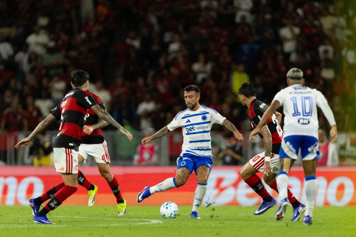 Cruzeiro x Flamengo pela Libertadores: onde assistir, histórico e escalações