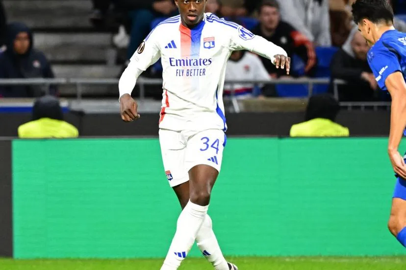 Mercato : le milieu de l'OL Mahamadou Diawara prêté avec option d'achat au Red Star