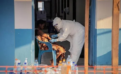 Las cifras de ébola en el Congo no mejoran: OMS; advierte que quedan "muchos meses difíciles"
