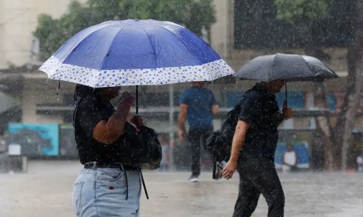 Temporal em São Paulo bate recorde nacional de volume acumulado em 24 horas