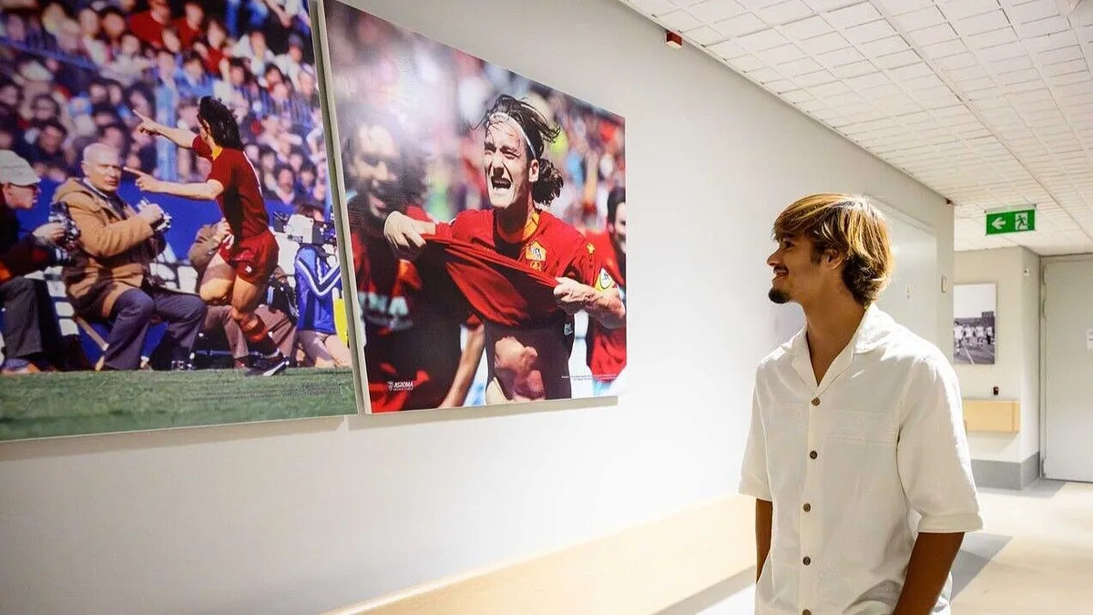 Rodrigo Mora apresenta-se na Roma: «Gasperini gosta muito de jogadores da posição 10. Vamos dar-nos bem»