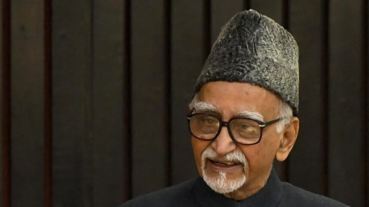 Former V-P Ansari remembers ‘one-man institution’ A.G. Noorani