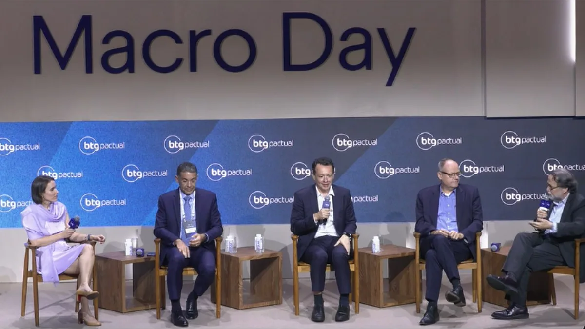 O que precisa acontecer para os juros caírem no Brasil? Grandes mentes do BTG Pactual apontam o caminho