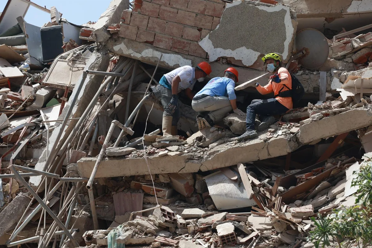 Migrantes venezolanos que perdieron sus viviendas en el terremoto denuncian que no les permiten registrarse como afectados
