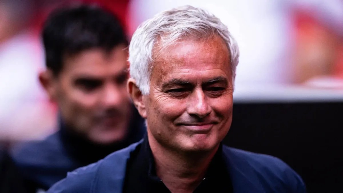 Ex-Benfica: ‘Mourinho não era consistente. Às vezes eu jogava bem e ficava fora’