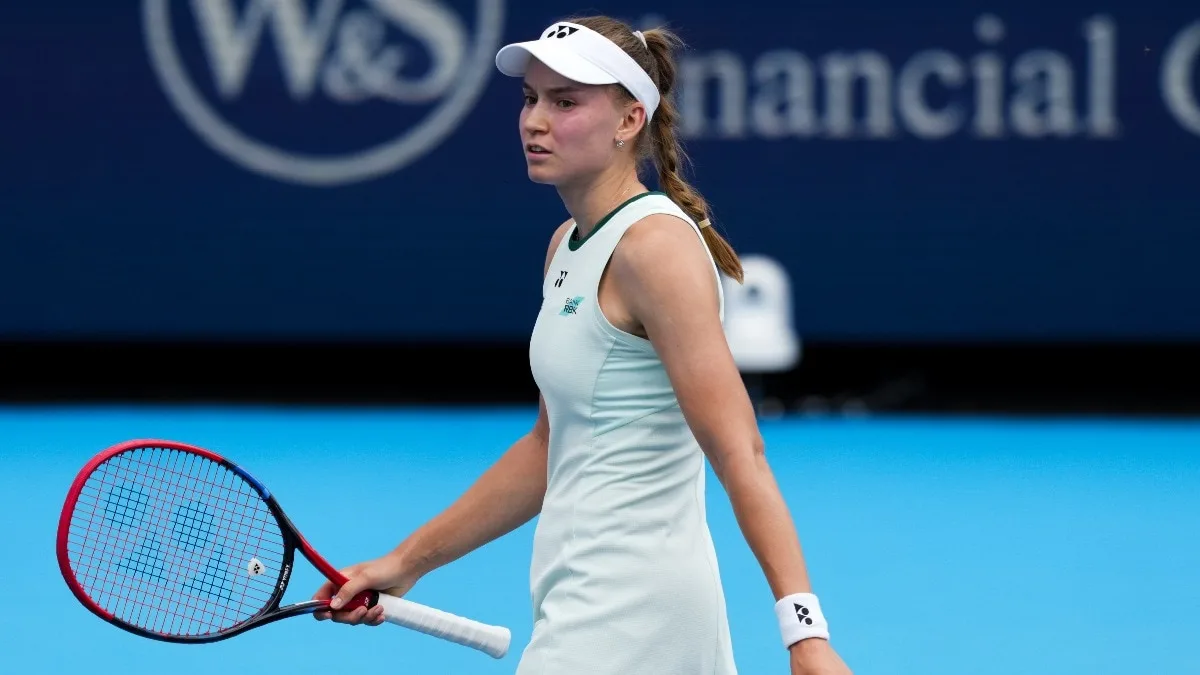 Elena Rybakina suffers horrible injury scare before US Open, misses No.1 ranking