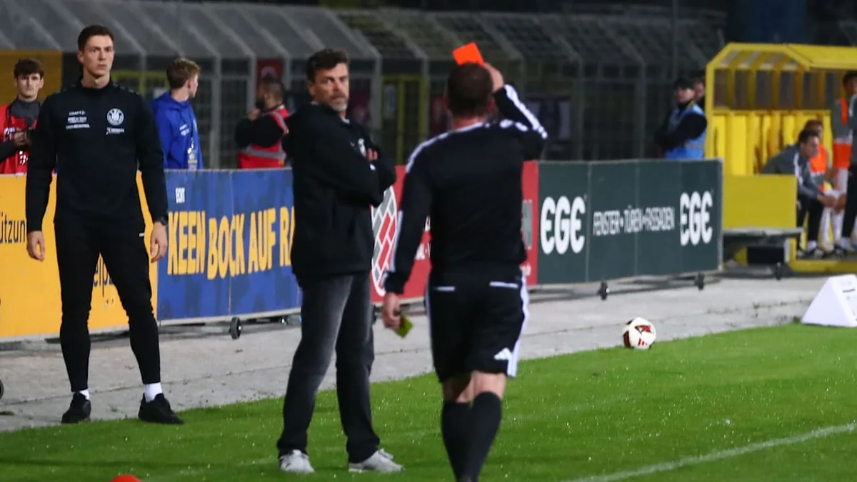 Nach Rot für Ziegner - Lok-Leipzig-Trainer räumt Regel-Lücke ein
