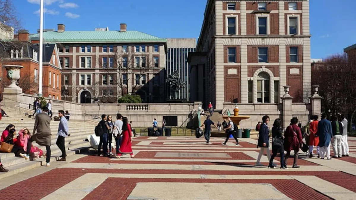 15% Decline In Indian Students Seeking Undergraduate Courses In US: Report