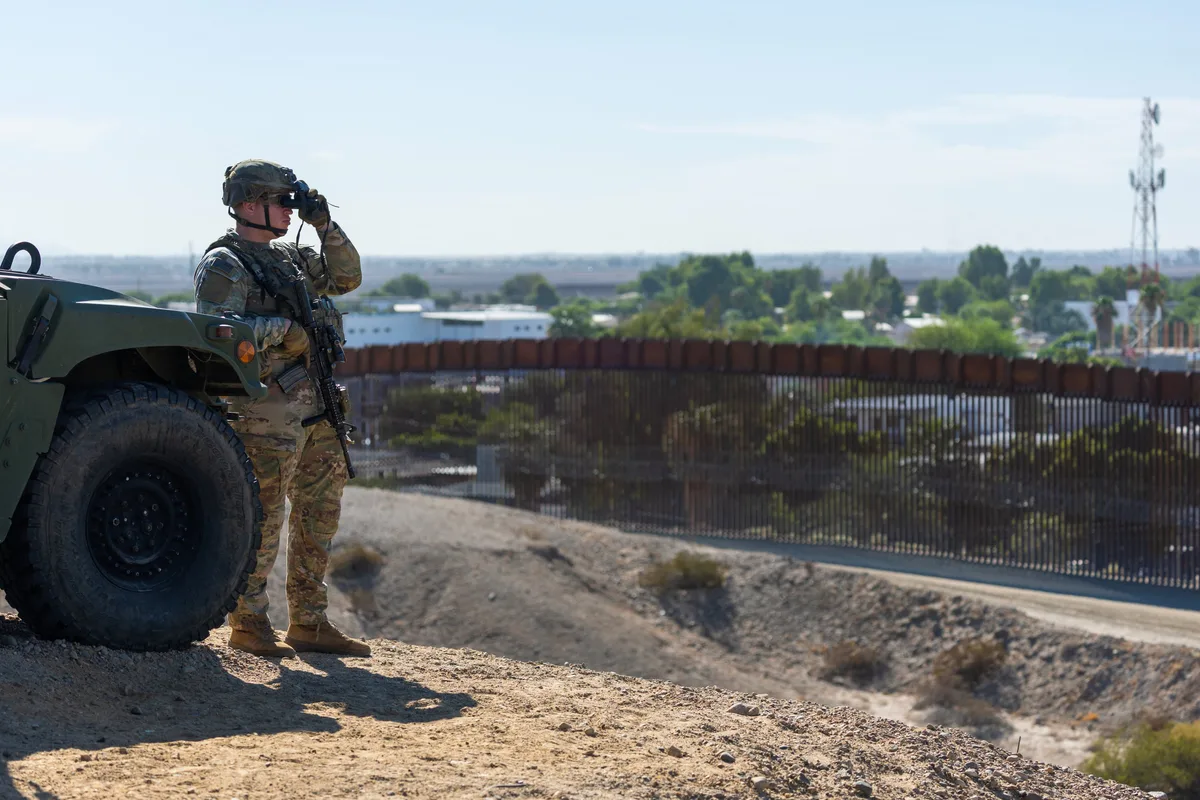 Más de mil incursiones de drones al mes: la cifra del Pentágono detrás de las restricciones en la frontera