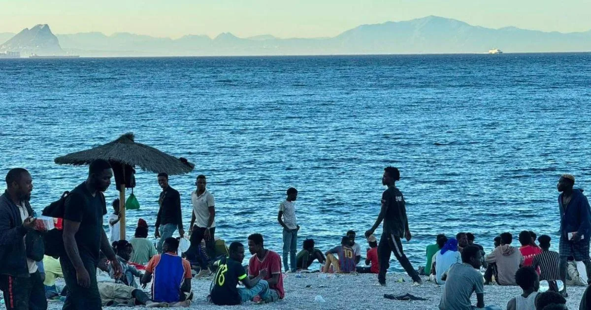 Marruecos agita el "efecto llamada" contra España mientras abre sus fronteras a ciudadanos africanos