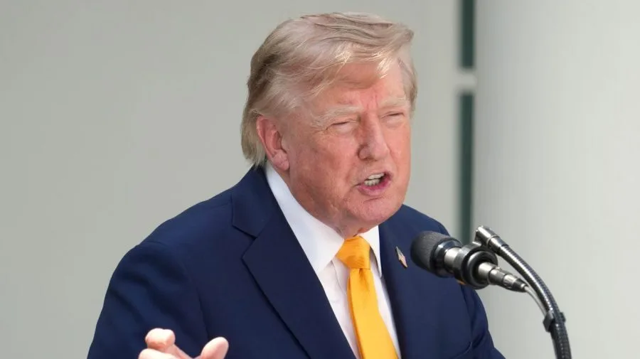 Trump eyes changing Lake Ontario name amid trade war with Canada