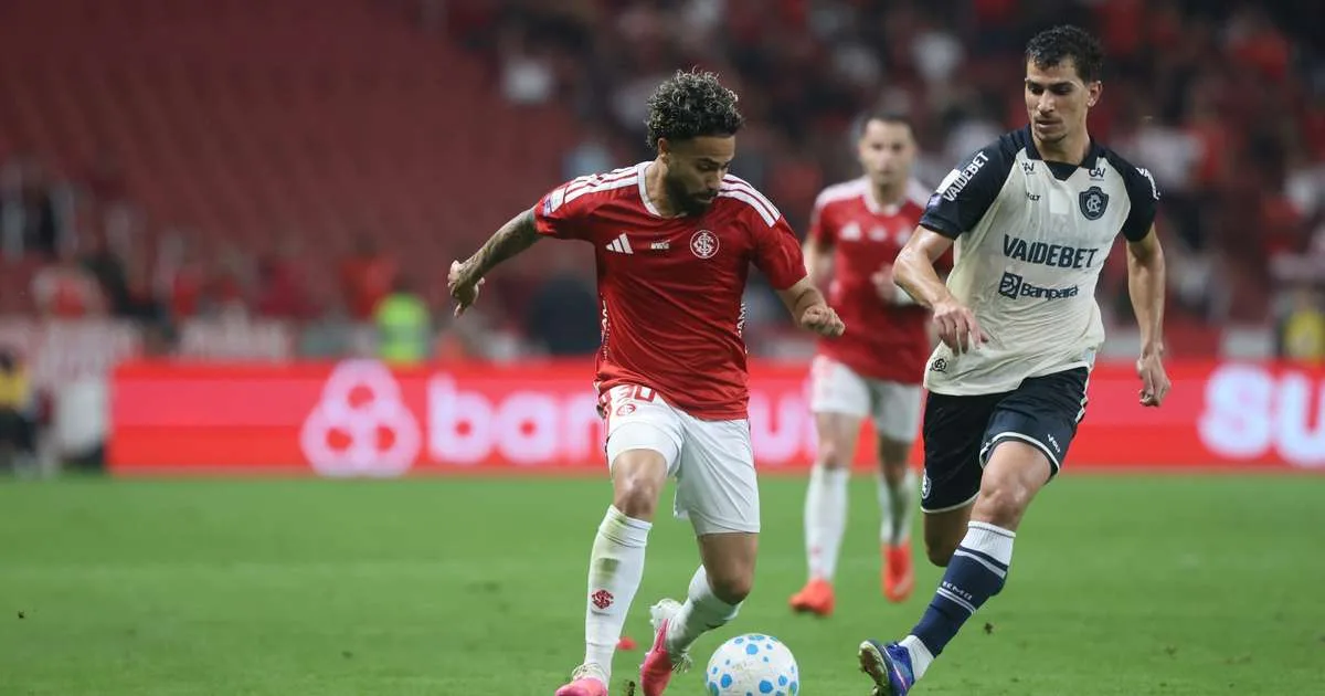 Remo arranca empate com o Internacional nos acréscimos